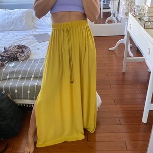 Beautiful maxi skirt with double slits like new